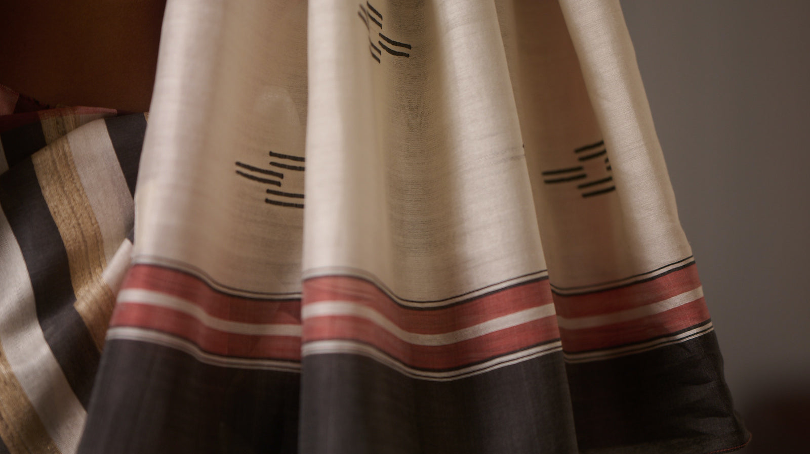 Reinventing Tradition: Modern Ways to Drape and Style a Saree